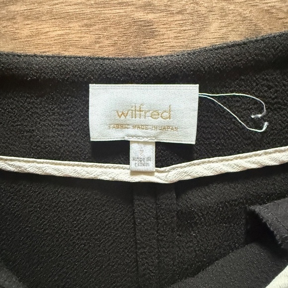 Aritzia | Wilfred | Size 2 | Black Front-Zip Skirt - Picture 7 of 7